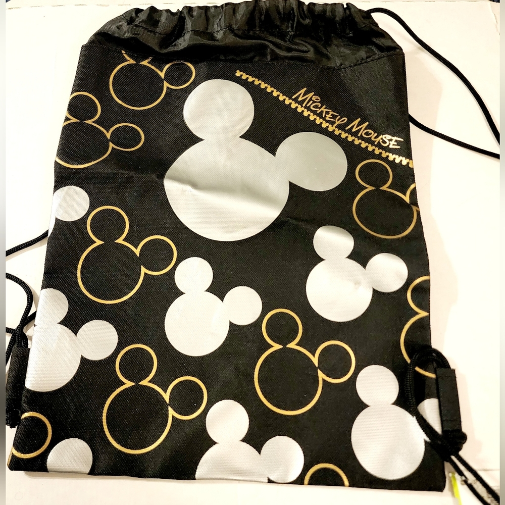 NWOT Disney Mickey Mouse Drawstring lightweight backpack #disneyworld